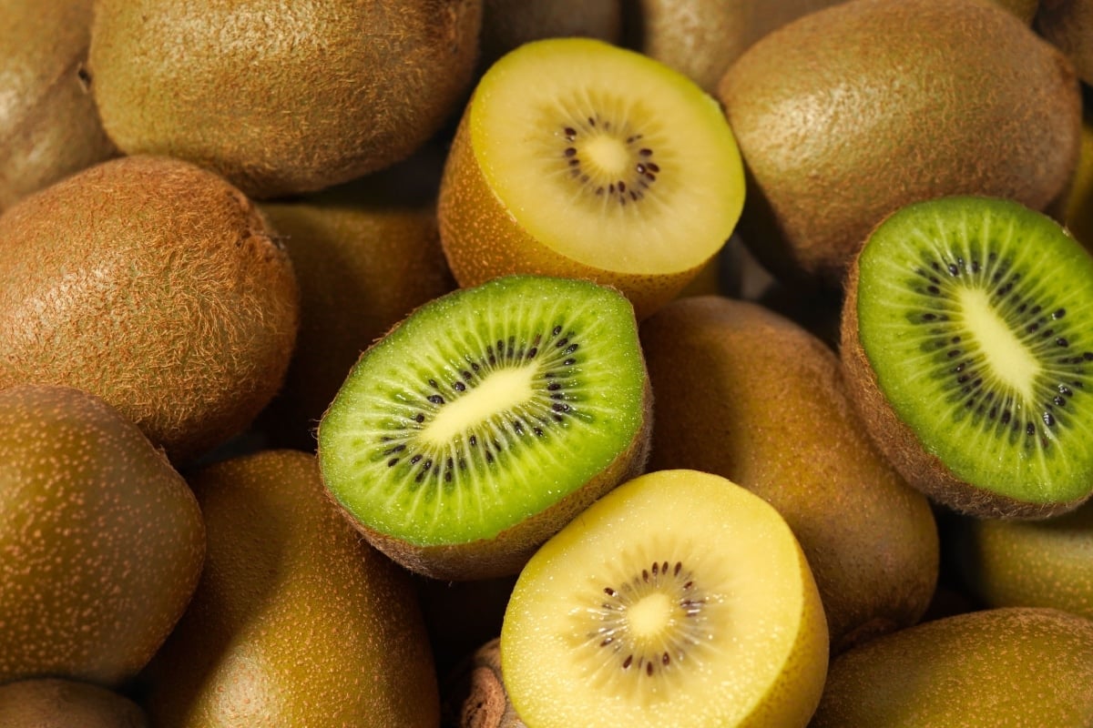 Kiwis.