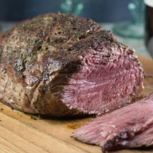 Low FODMAP Rare roast beef-sliced