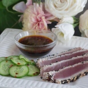 Sesame crusted tuna & Pickled cucumbers no scallions