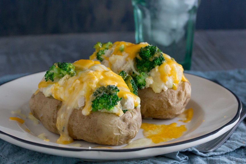 Low FODMAP baked potatoes stuffed with chicken, cheese and broccoli.