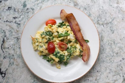 what to eat scrambled eggs