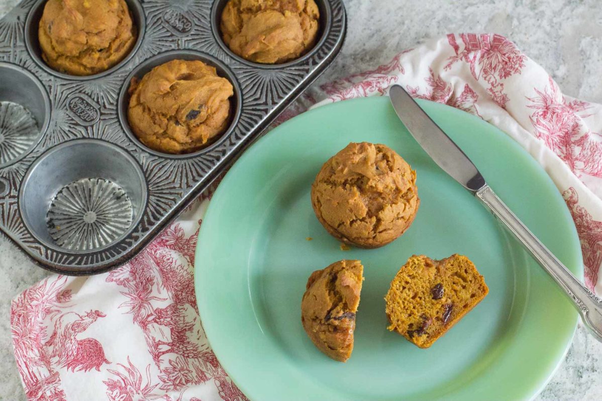 pumpkin muffins with raisins