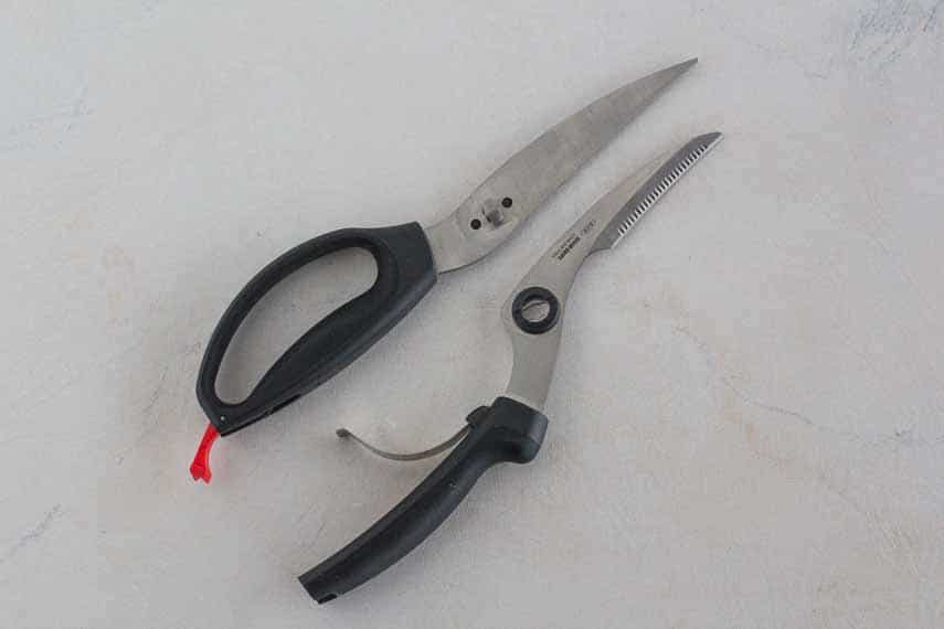 back side of OXO Good Grips Poultry Shears, blades separated