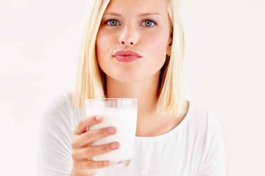 milk mustache. peopleimages12 via 123rf.