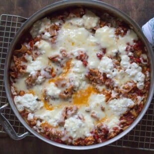 main image low FODMAP skillet lasagna cooling on a rack