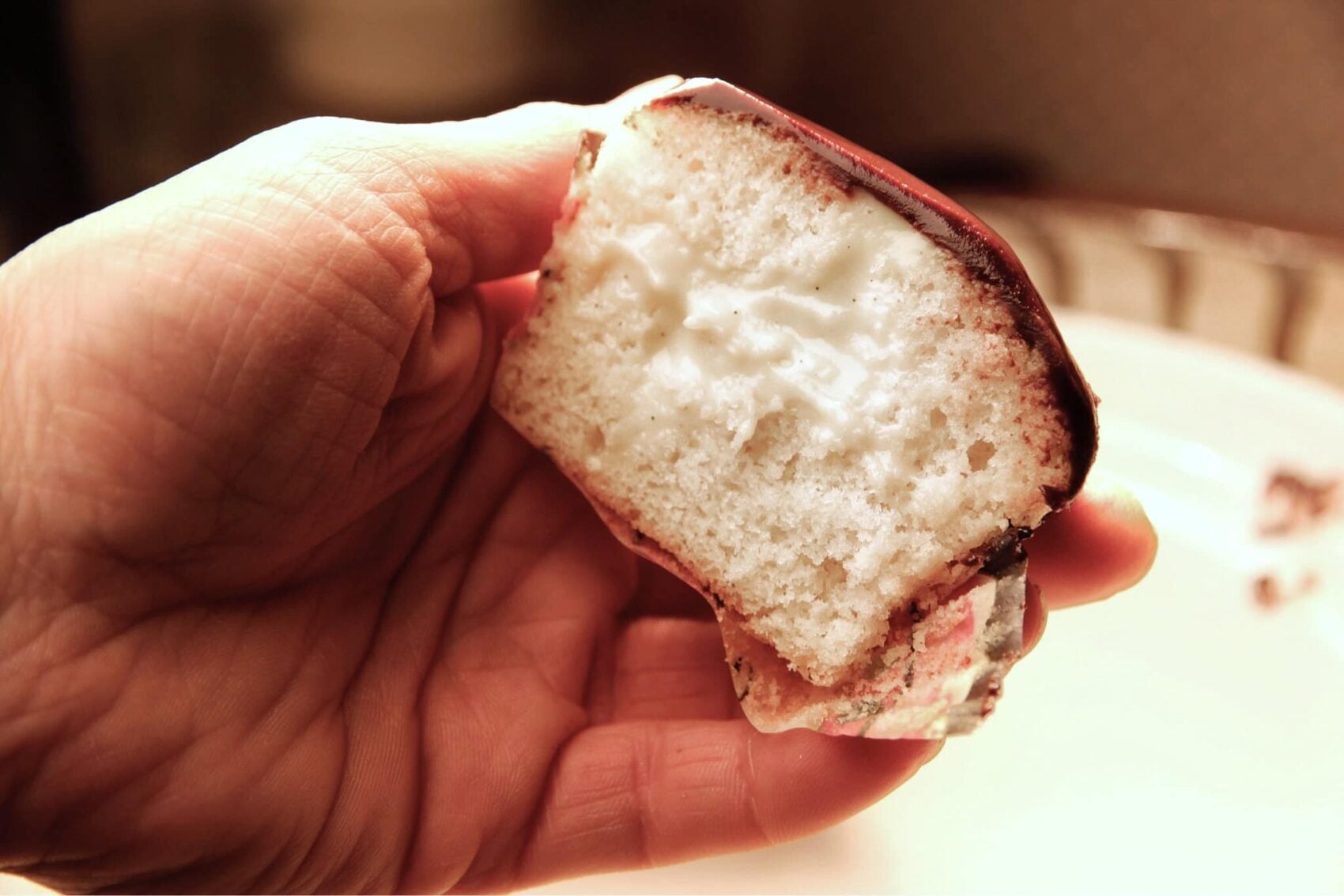 Low FODMAP Boston Cream Pie Cupcakes - FODMAP Everyday