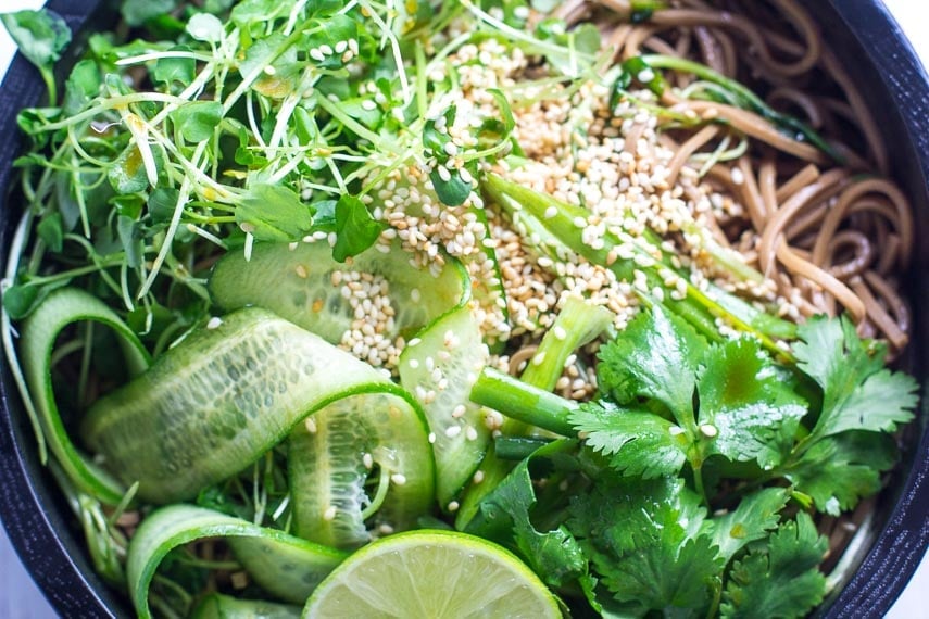 closeup cold soba noodle salad