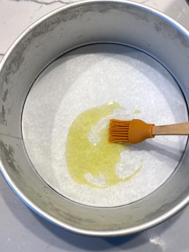 brushing pan with oil