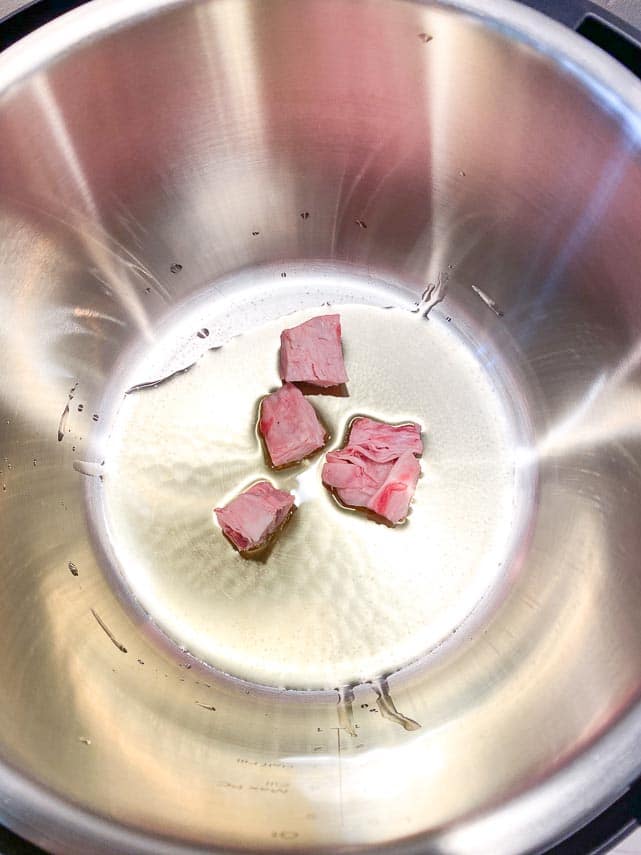 garlic-infused-oil-and-beef-fat-in-bottom-of-Instant-Pot