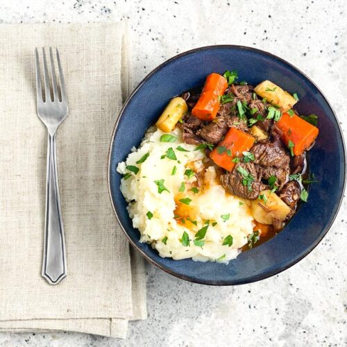 https://www.fodmapeveryday.com/wp-content/uploads/2020/11/horizontal-overhead-image-of-Low-FODMAP-Instant-Pot-Beef-Stew-in-blue-bowl-on-gray-background-500x500.jpg