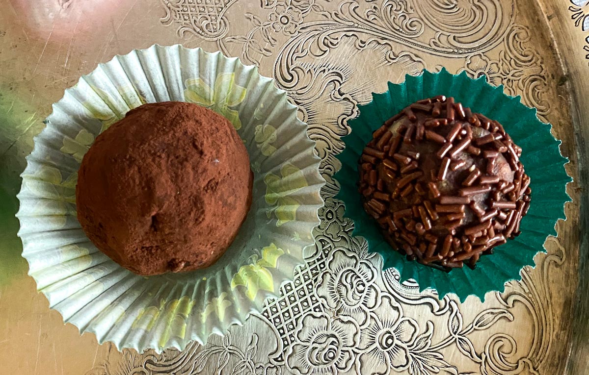 Mini muffin paper cup vs candy cup