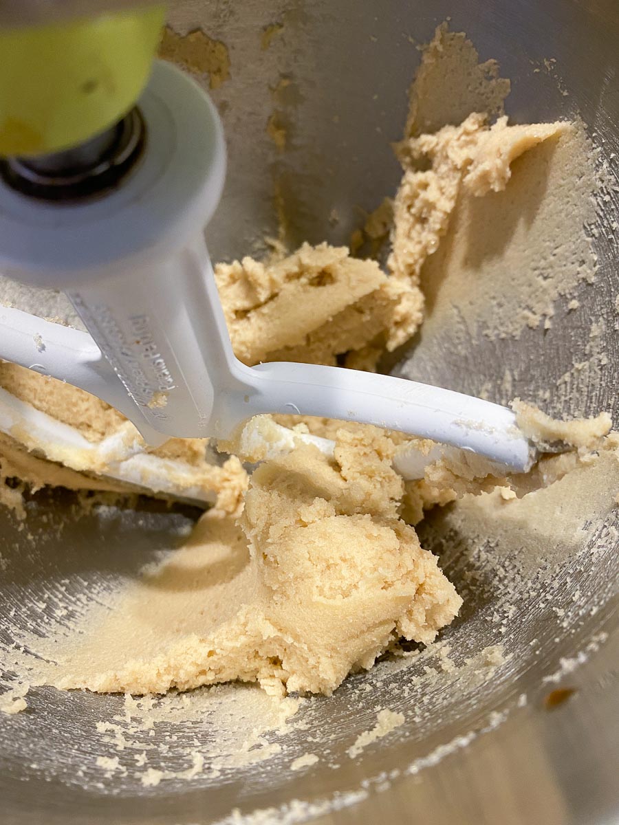 making peanut butter cookie batter in stand mixer