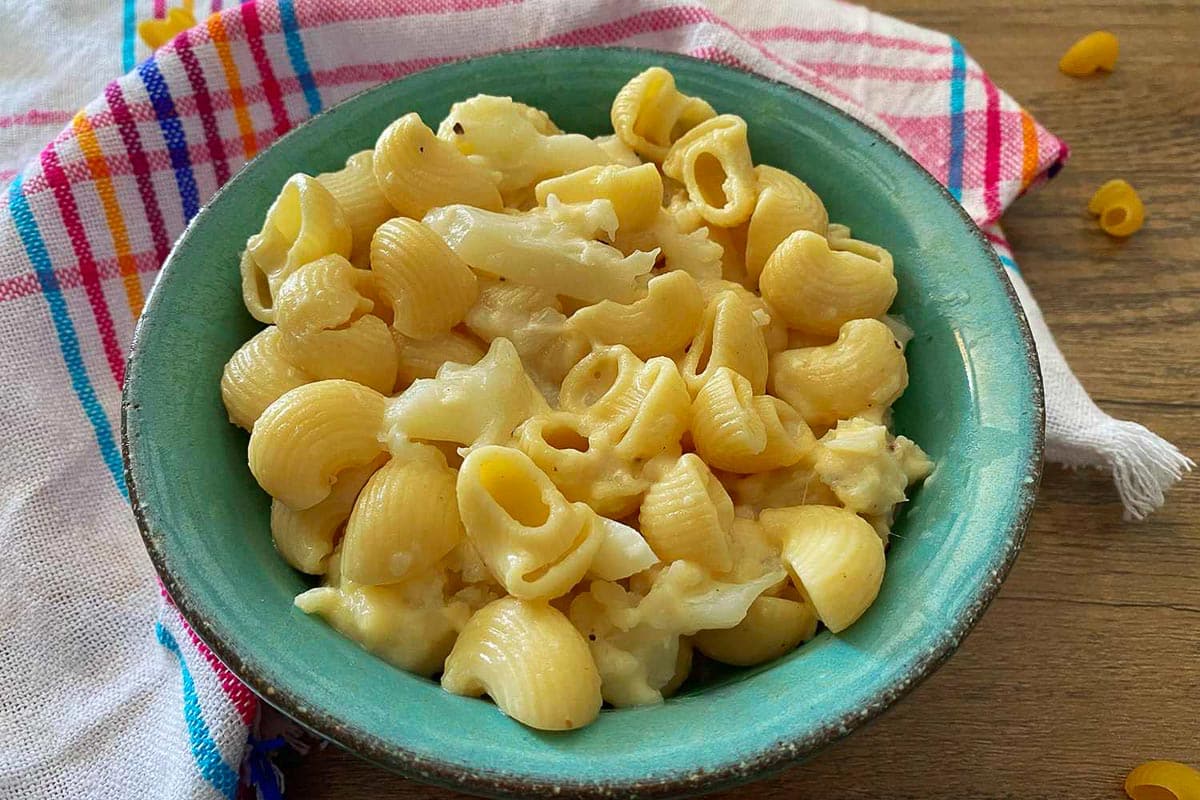 Instant-Pot-Cauliflower-Mac-and-Cheese-featured-image