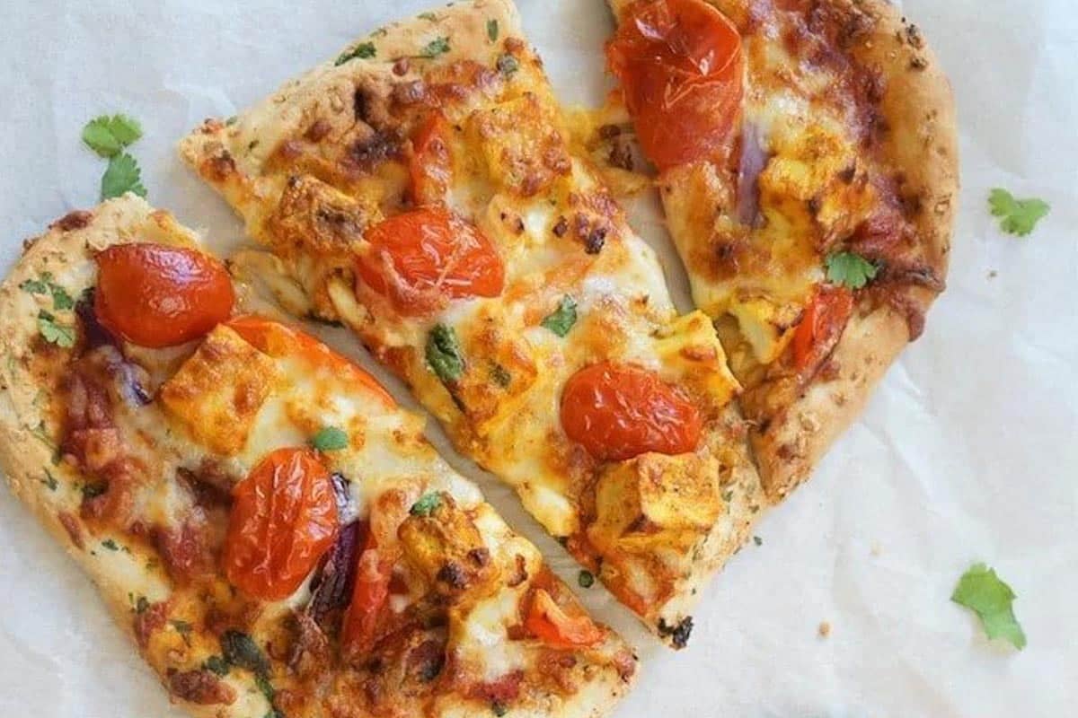 Tandoor Naan Pizza