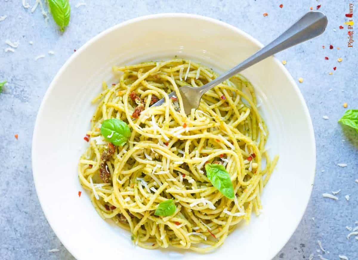 Instant-Pot-Spaghetti-Pesto.