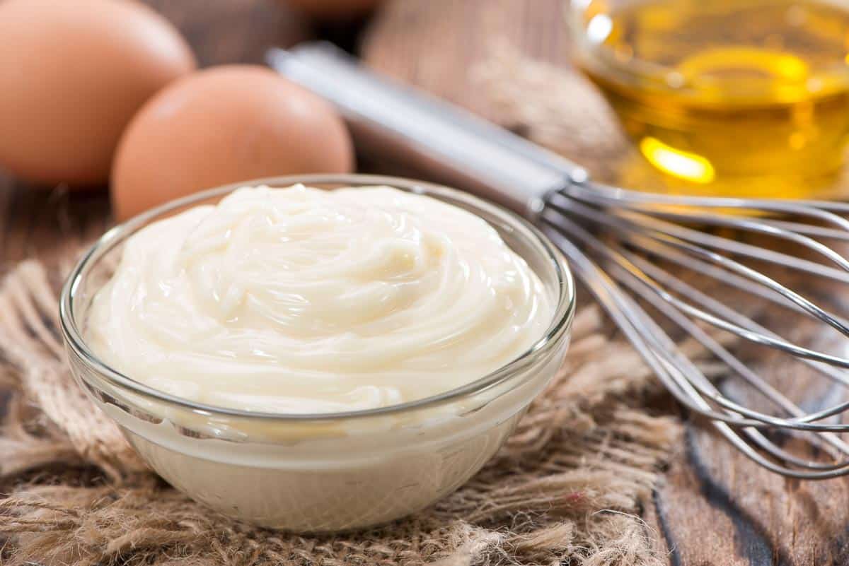 homemade mayonnaise in bowl.