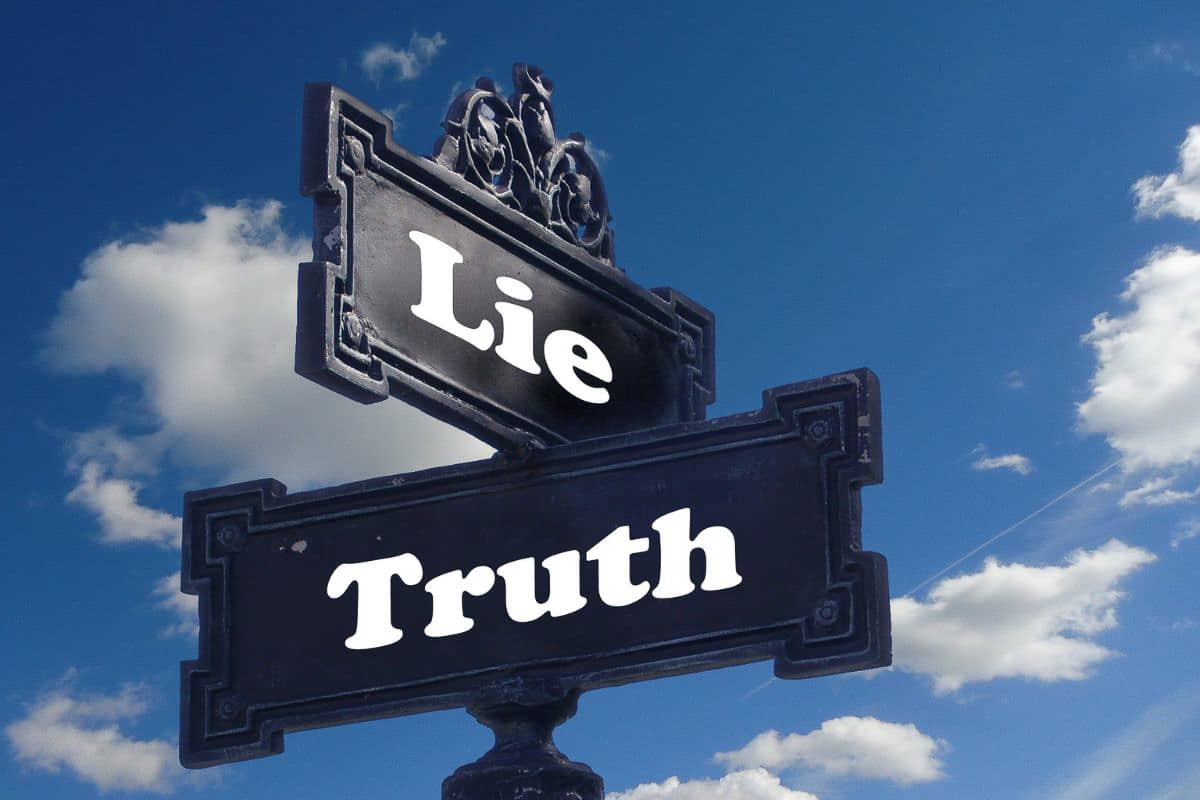 Lie-Truth graphic.