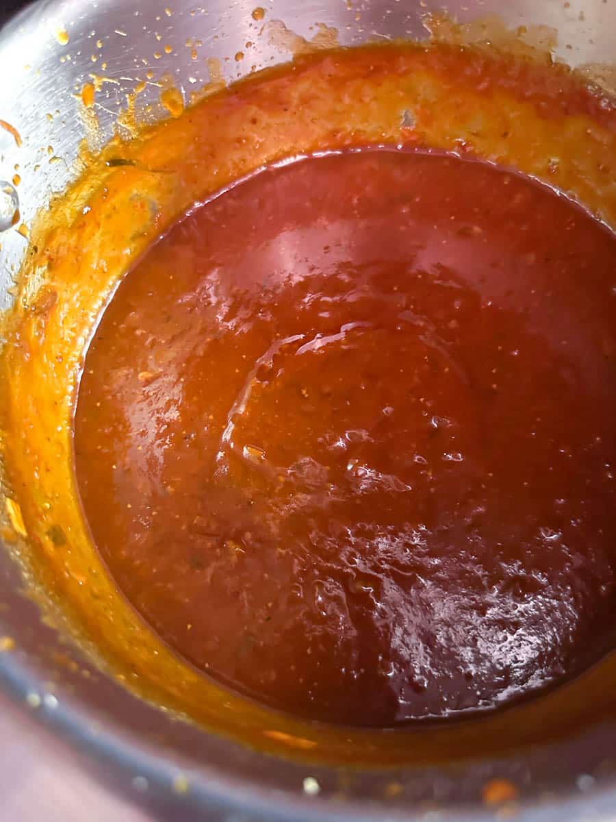 Low FODMAP Strawberry Chipotle BBQ Sauce pureed in pot.