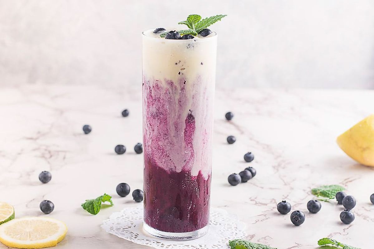 sparkling_blueberry_Ice_cream_float_bella_bucchiotti_20.