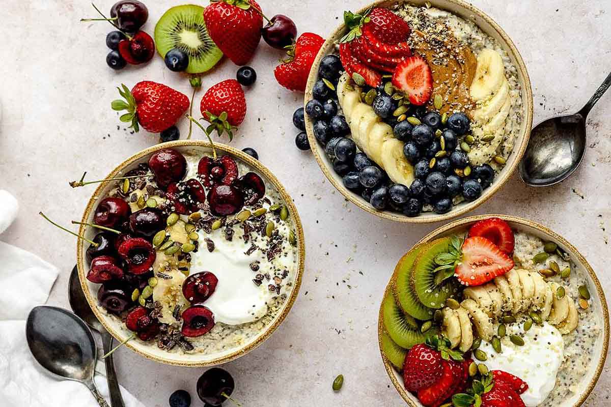 oatmeal_breakfast_bowl_easy_with_delicious_topping_bella_bucchiotti_9.