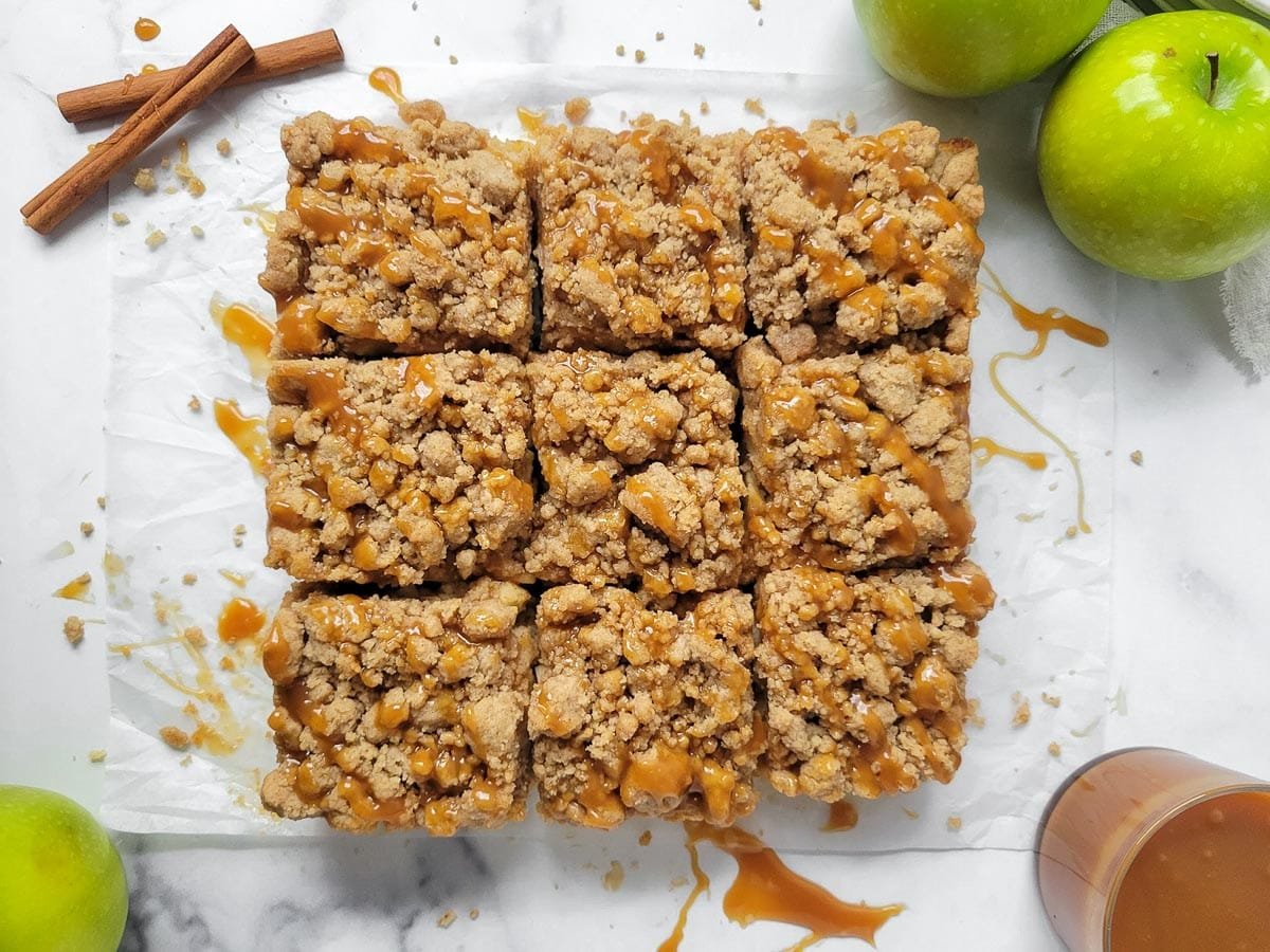 Caramel-Apple-Crumb-Cake-1.