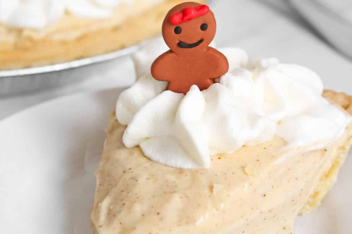 Gingerbread-Cream-Pie-1.