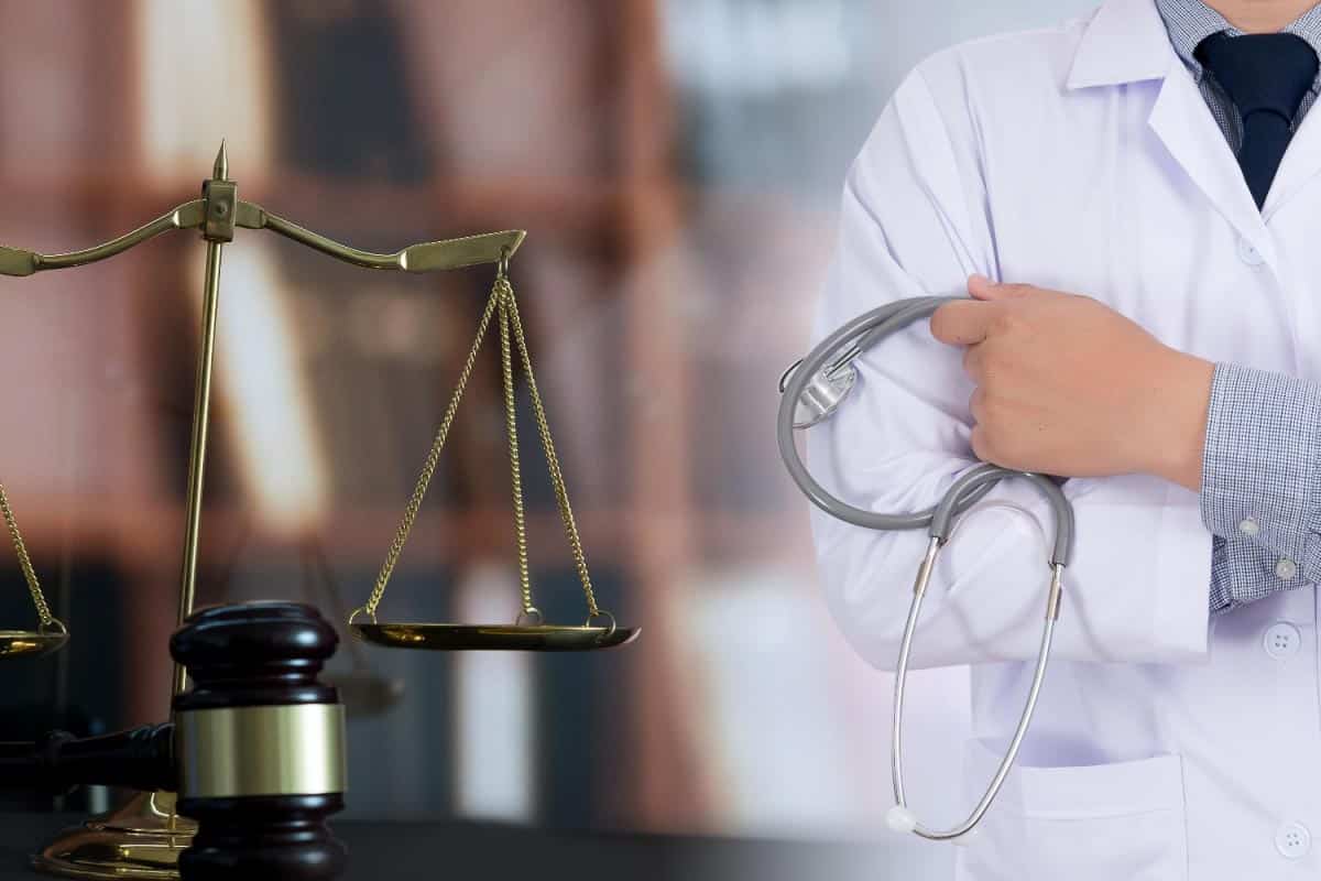 law vs medicine. Shutterstock_1054313918.