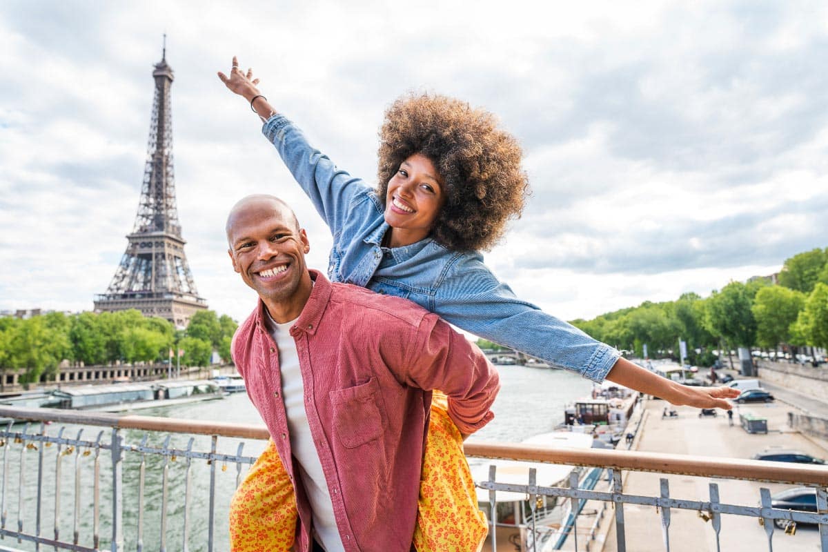 couple in Paris. Shutterstock_2173930507.