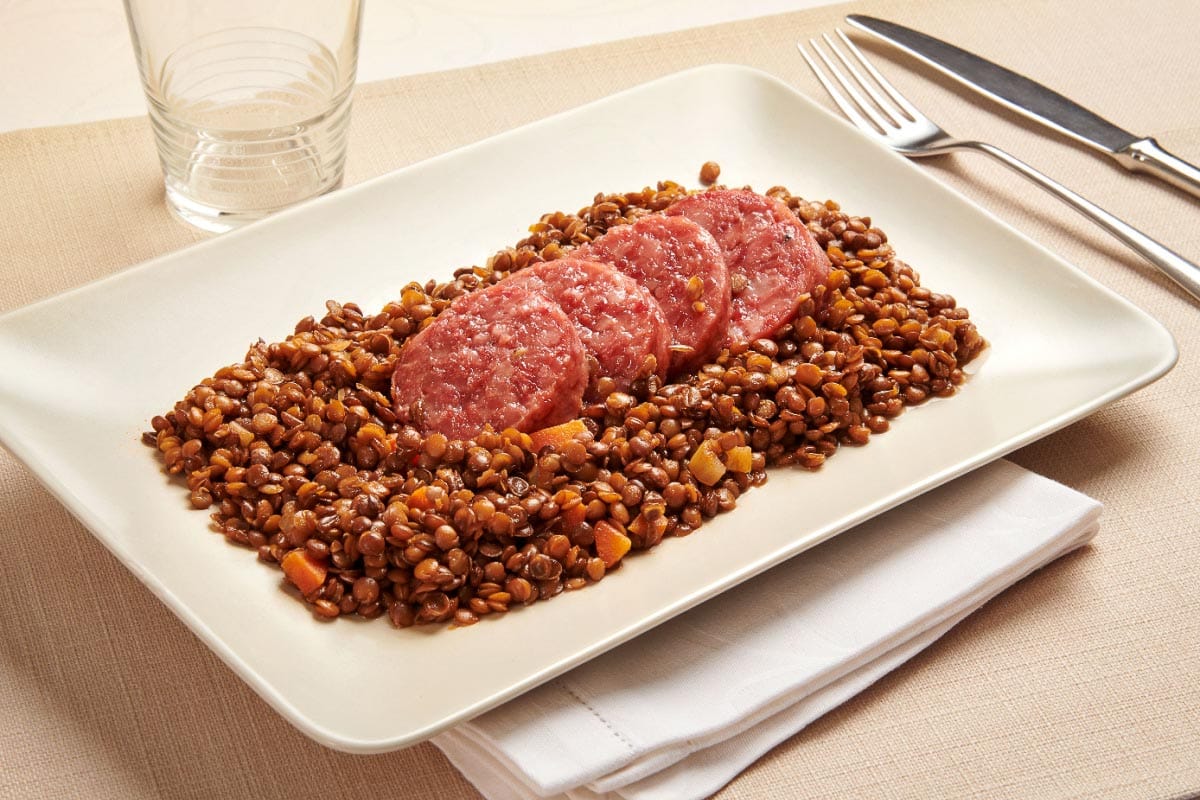 sausage and lentils. Shutterstock_1624016776. 
