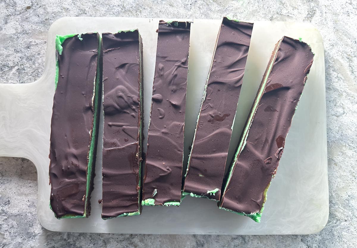 Low FODMAP Mint Brownies bring cut on board.
