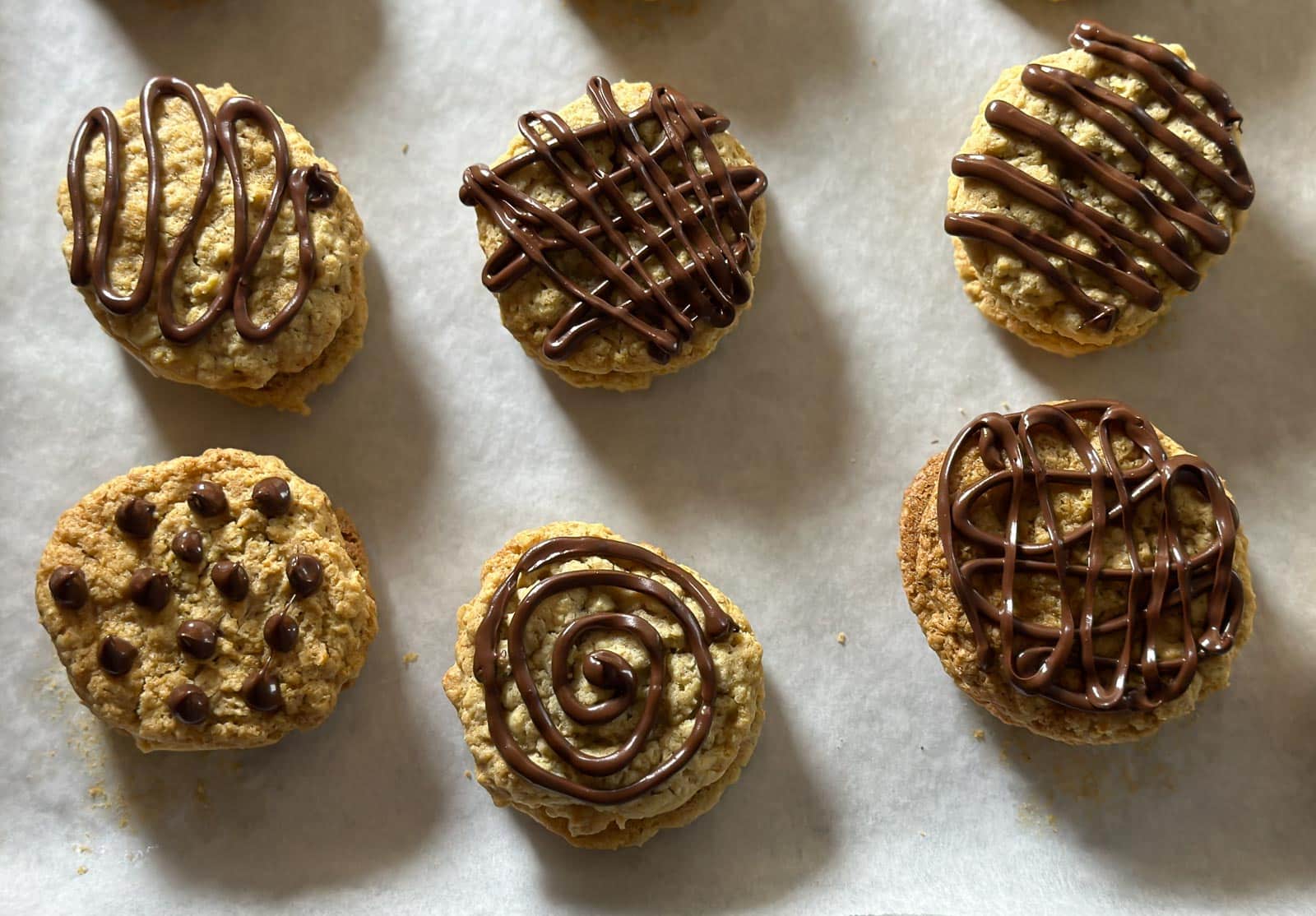 closeup of Low FODMAP Girl Scout Do-Si-Do Copycat cookies on tray.