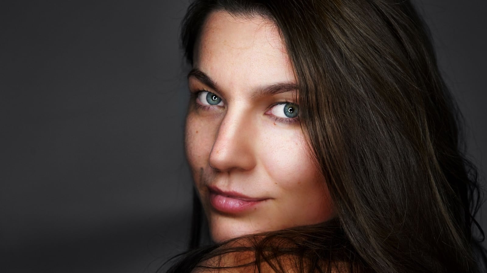pretty brunette.