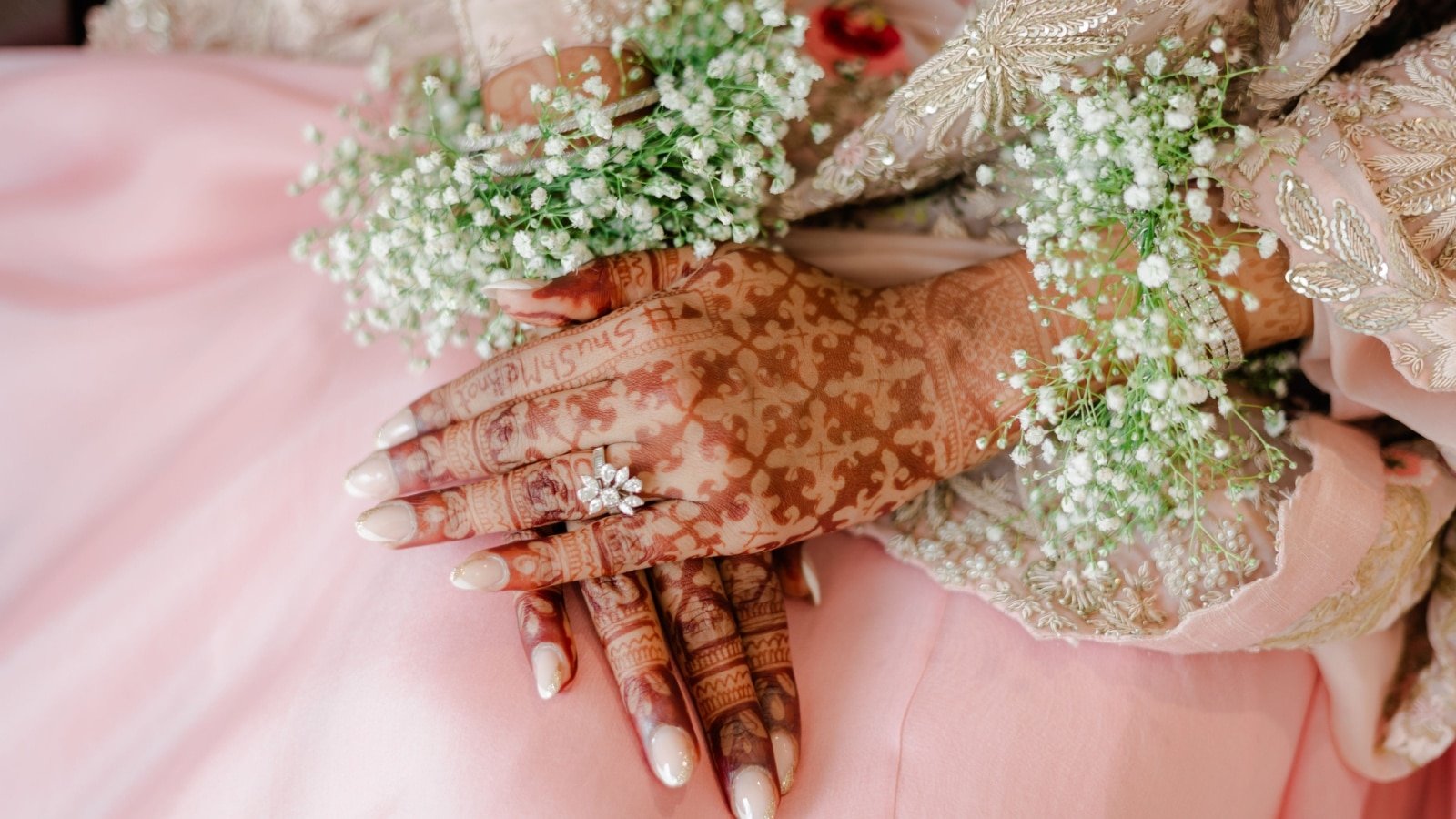 woman henna hands wedding bride. 