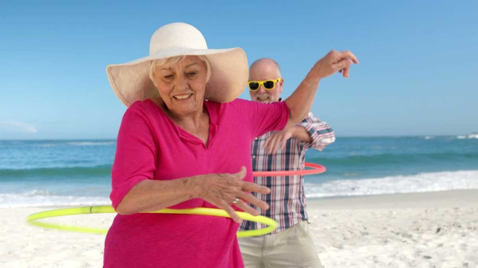 Harvard Experts Married for Decades Reveal Things Happy Couples Don’t Do