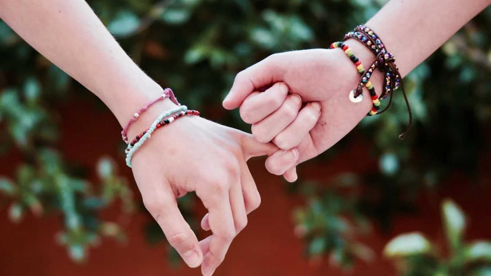 Harvard Experts Married for Decades Reveal Things Happy Couples Don’t Do