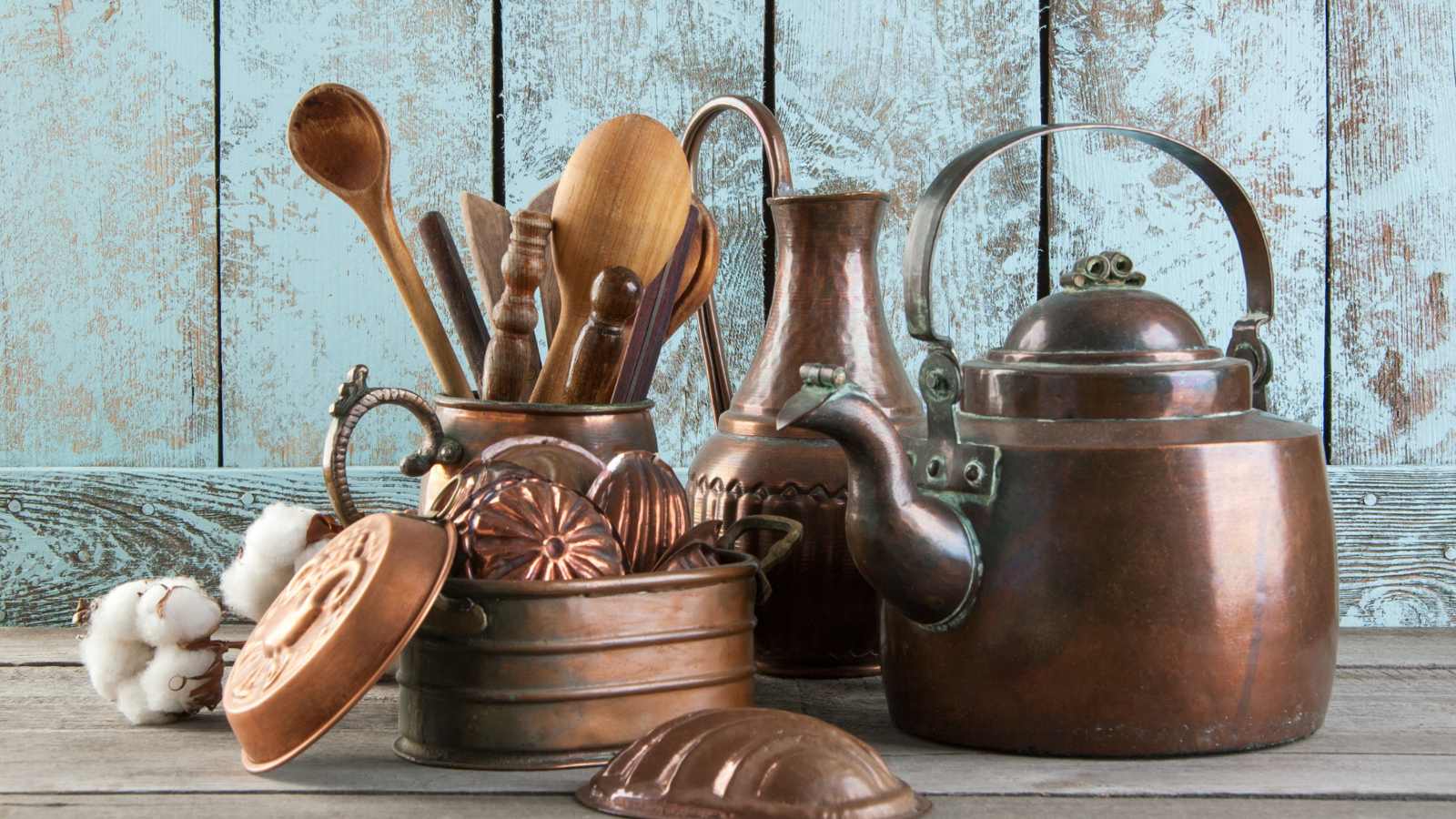15 Unusual Things Boomers Collected That Have a Surprising Backstory