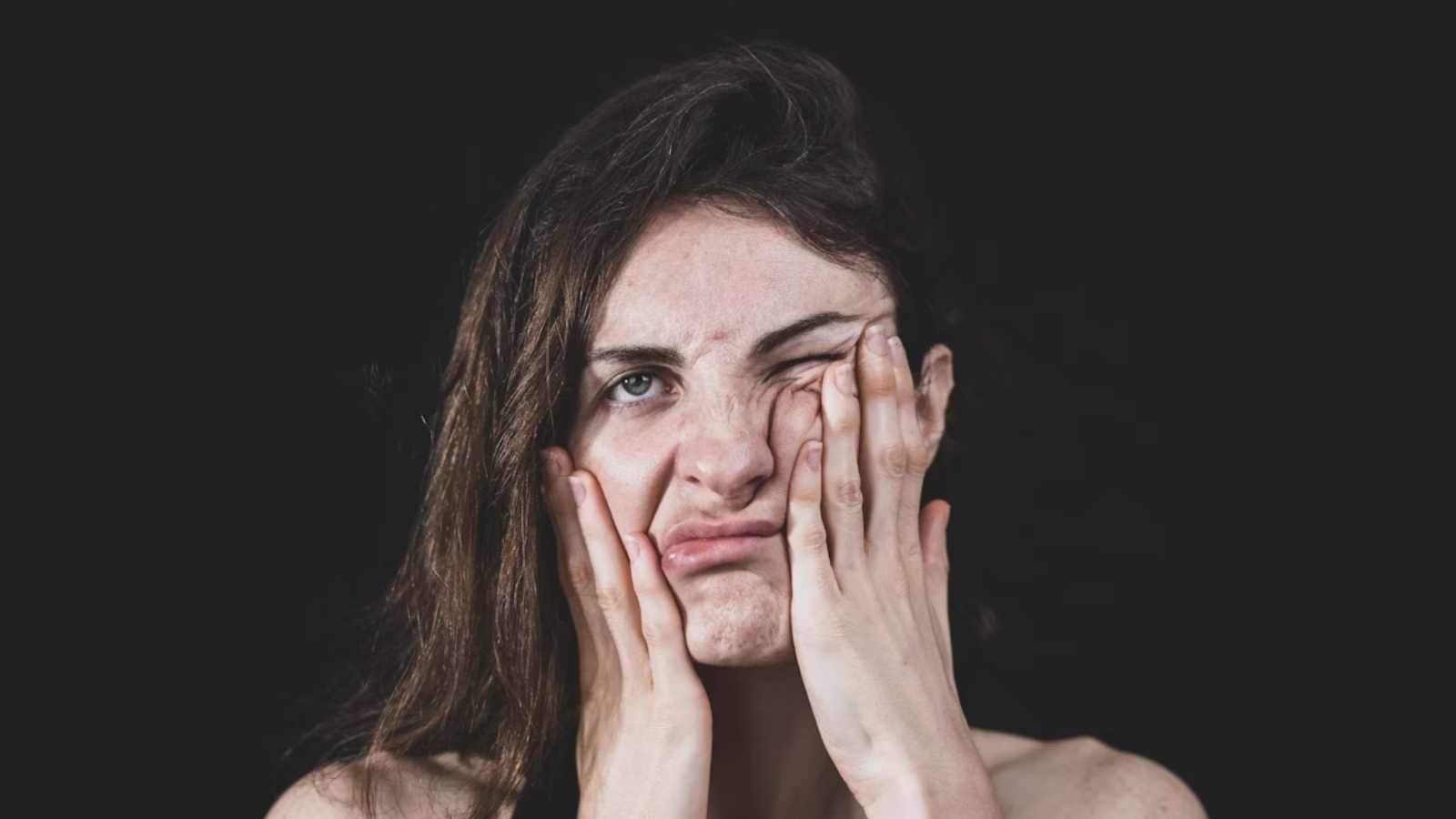 Signs You Were Raised by a Narcissist, According to a Psychologist