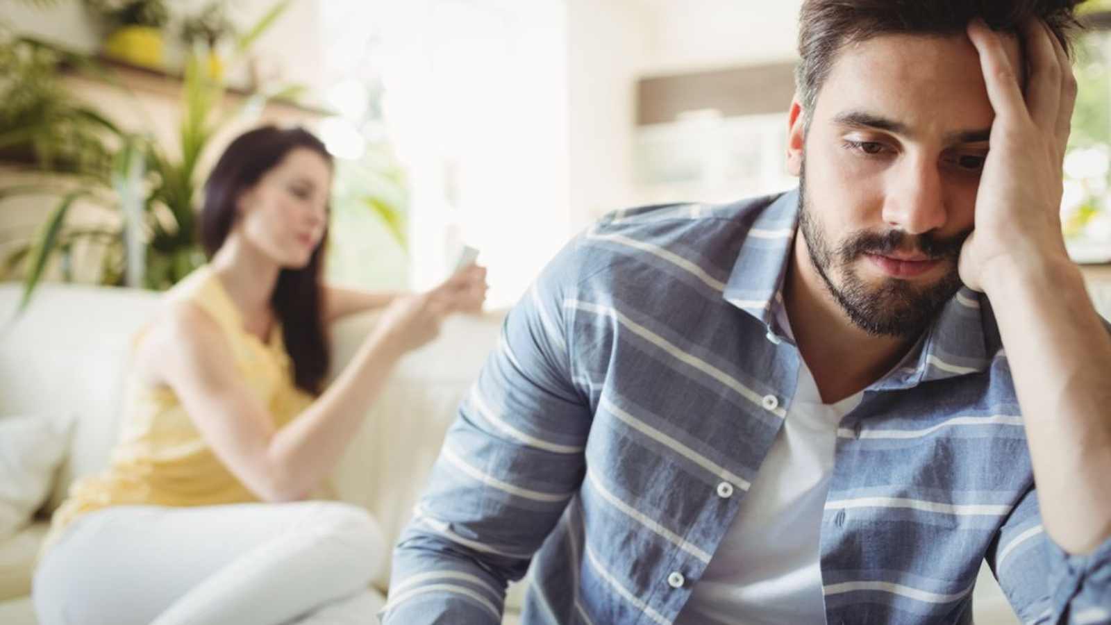 Signs You Were Raised by a Narcissist, According to a Psychologist