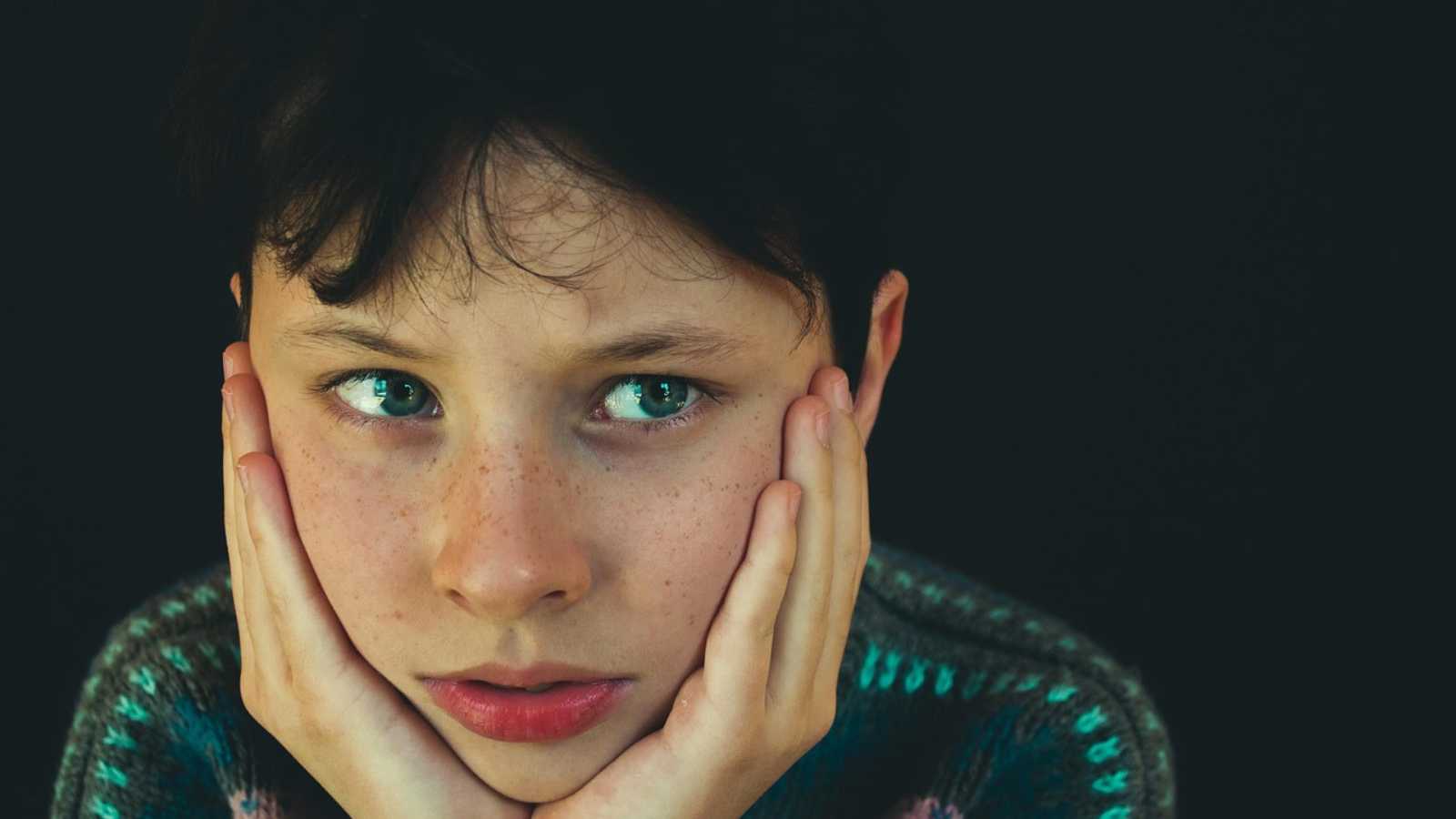 Signs You Were Raised by a Narcissist, According to a Psychologist