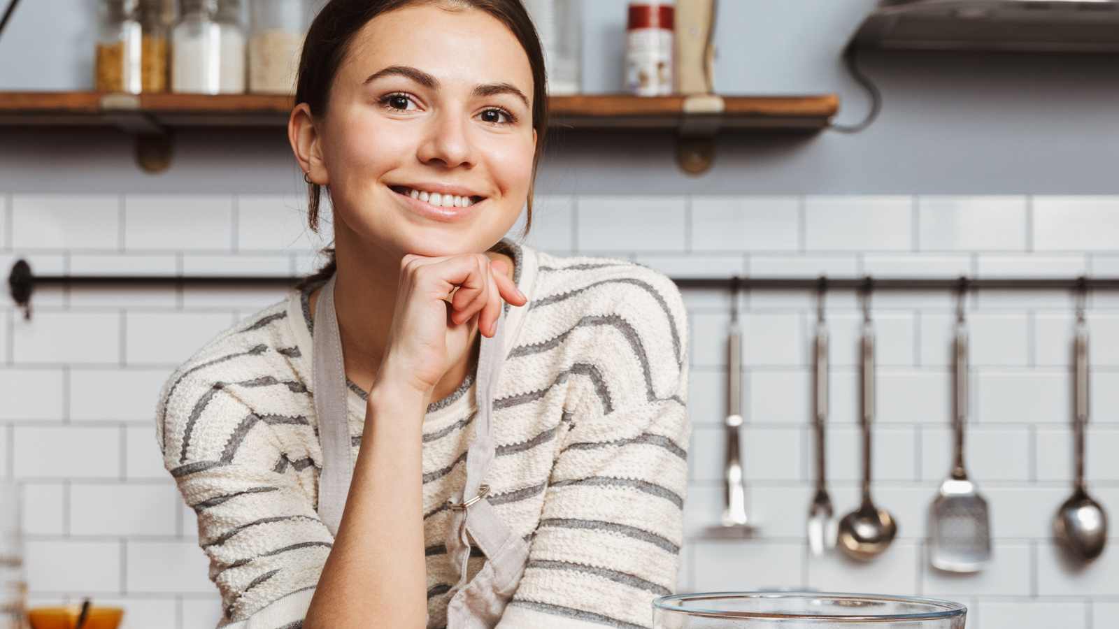 9 kitchen items that add microplastics to your meals