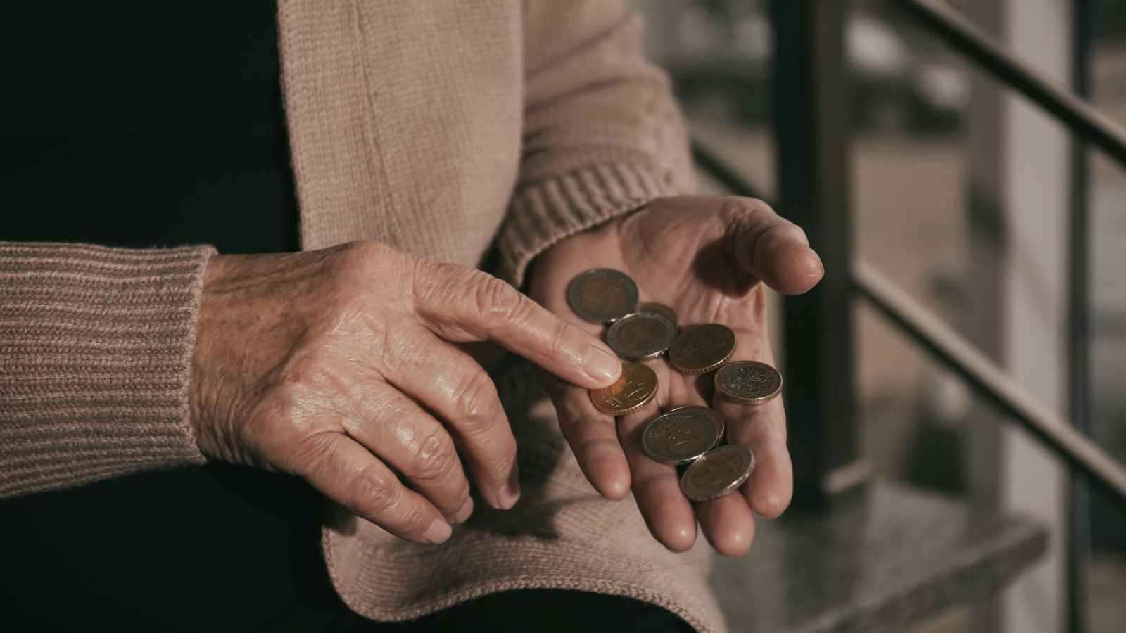 Why More Seniors Are Using Drugs