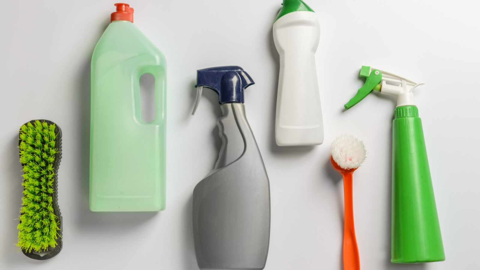 everyday items frugal people keep at home