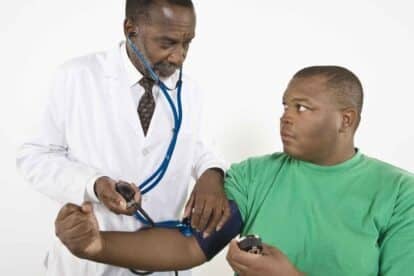 10 health benefits of consuming green tea with lemon