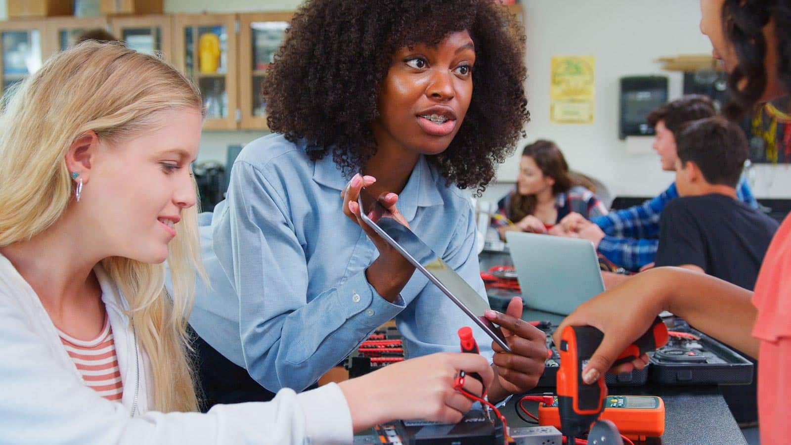 high school girls and STEM. stockbroker via 123rf