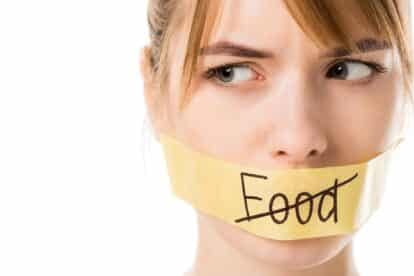 do not eat food. disordered eating patterns. lightfieldstudios via 123rf