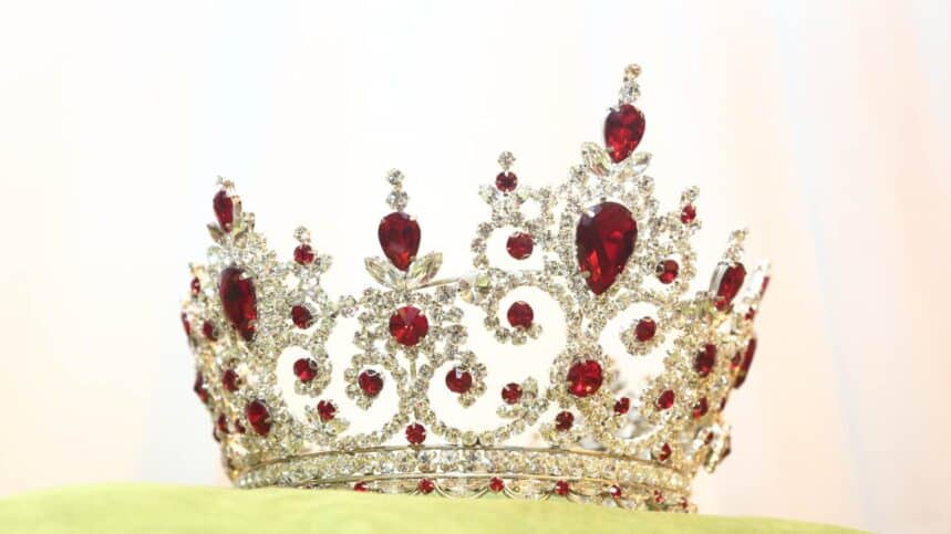 Miss Pageant Crown with Jewelry Diamond Pearl