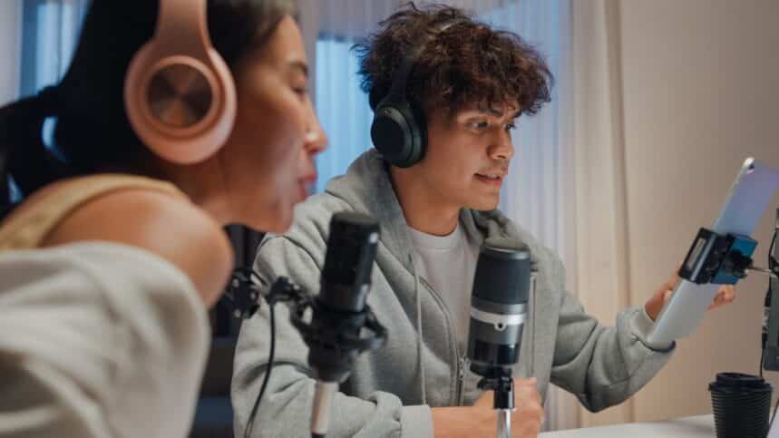 microphone talk